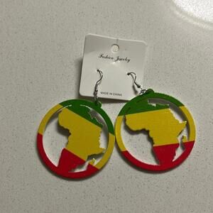 Africa cutout earrings